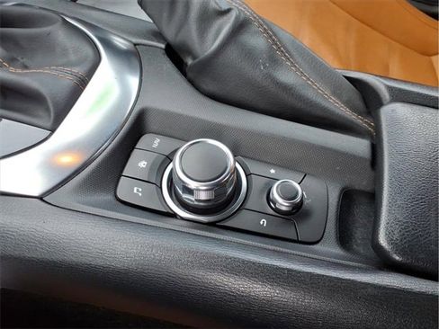 Used 2017 FIAT 124 Spider Lusso image 21