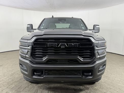 Used 2025 RAM 2500 Big Horn AWD/4WD image 2