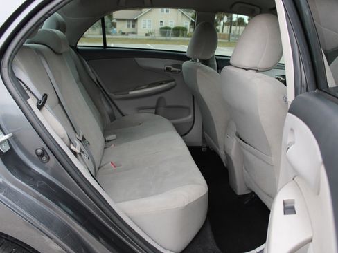 Used 2012 Toyota Corolla LE image 23