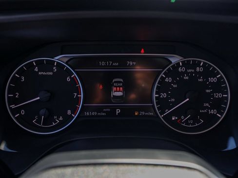 Used 2025 Nissan Rogue S AWD/4WD image 28
