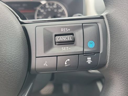 Used 2023 Nissan Rogue SV AWD/4WD image 31