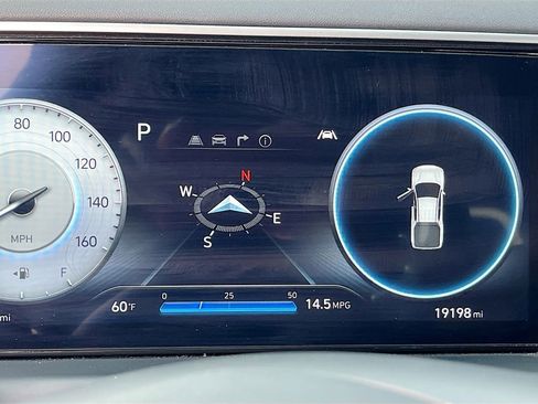 Used 2024 Hyundai Santa Cruz Night AWD/4WD image 12