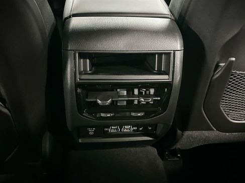 New 2025 Jeep Grand Cherokee Limited w/ Black Appearance Package image 24