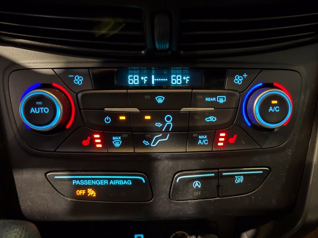 Used 2018 Ford Escape SE w/ Ford Safe & Smart Package FWD image 8