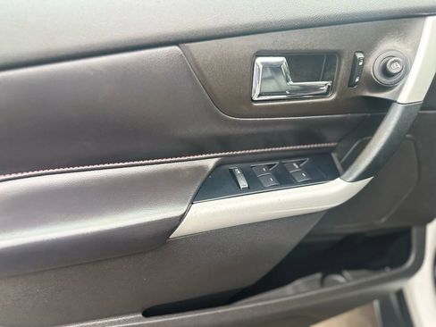 Used 2012 Ford Edge Limited w/ Vision Pkg image 9