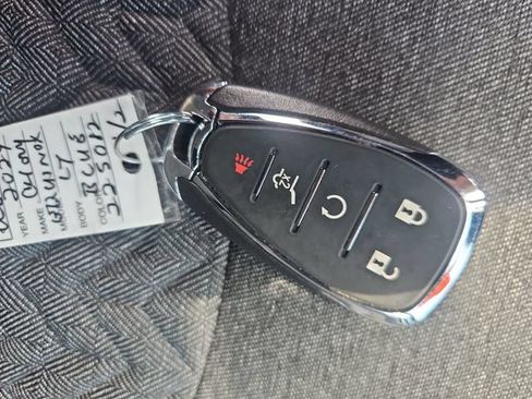 Used 2024 Chevrolet Equinox LT FWD image 28