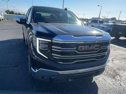 Used 2022 GMC Sierra 1500 SLT w/ Max Trailering Package image 4