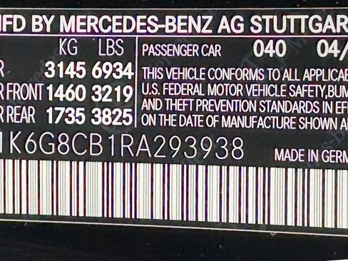 Used 2024 Mercedes-Benz S 63 AMG S w/ Carbon Fiber Exterior Package image 42