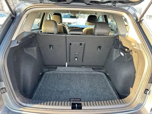 Used 2025 Volkswagen Taos SE image 21