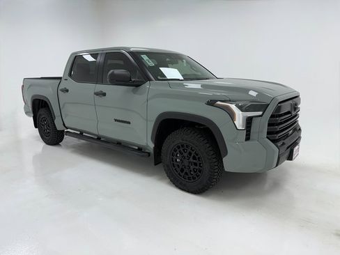 New 2026 Toyota Tundra SR5 image 1