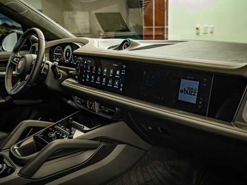 Certified 2024 Porsche Cayenne Turbo GT image 31