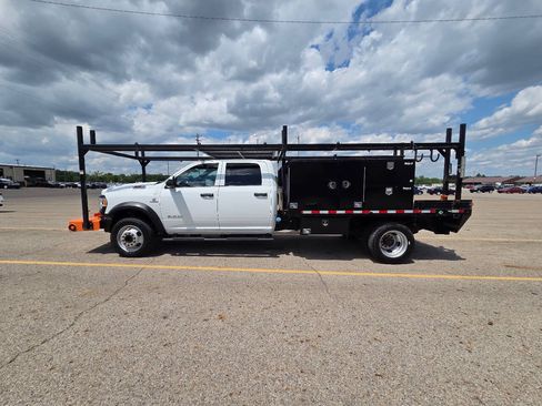 Used 2022 RAM 5500 Tradesman w/ Max Tow Package AWD/4WD image 4