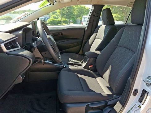 Certified 2025 Toyota Corolla LE FWD image 13