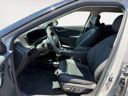 New 2026 Kia EV6 Wind RWD image 10