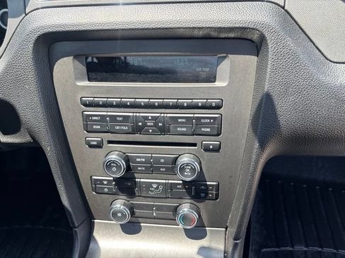 Used 2014 Ford Mustang Coupe RWD image 23