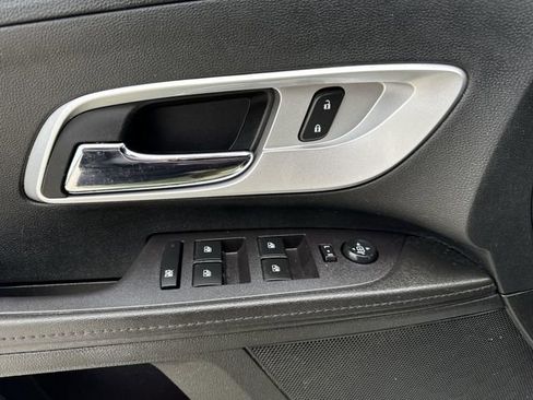 Used 2017 Chevrolet Equinox LT w/ Convenience Package FWD image 20