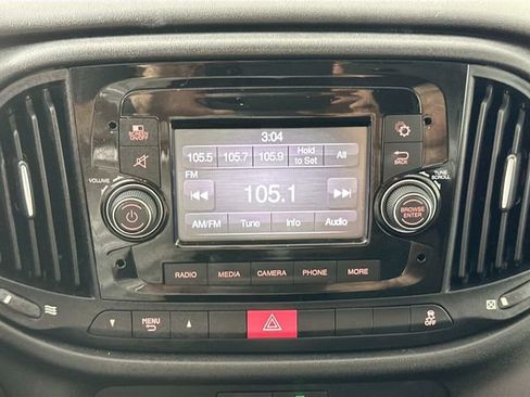 Used 2022 RAM ProMaster City Tradesman FWD image 12