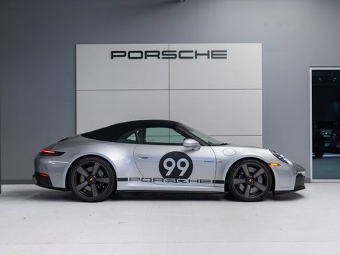 New 2026 Porsche 911 GTS image 8