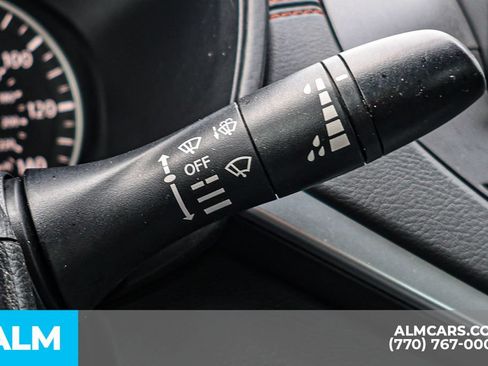 Used 2022 Nissan Altima 2.5 SR w/ Midnight Edition Package FWD image 32