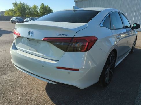 Used 2024 Honda Civic Touring image 3