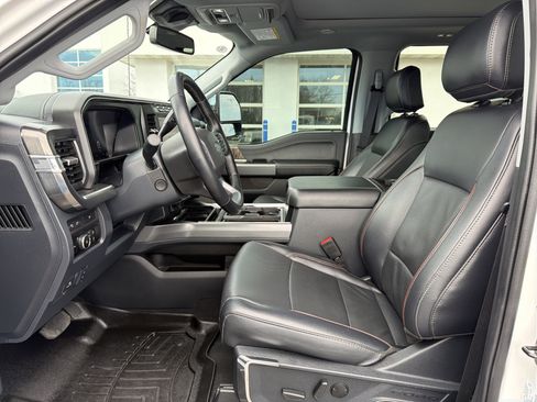 Used 2024 Ford F250 Lariat w/ Lariat Ultimate Package image 30