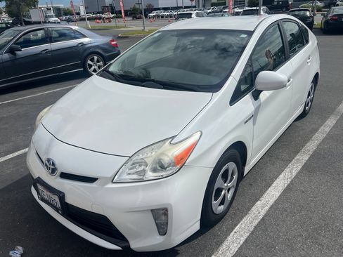 Used 2014 Toyota Prius Three FWD image 1
