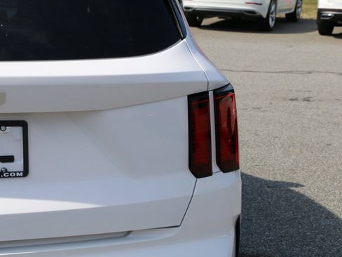 Used 2023 Kia Sorento EX w/ Panoramic Sunroof Package image 7