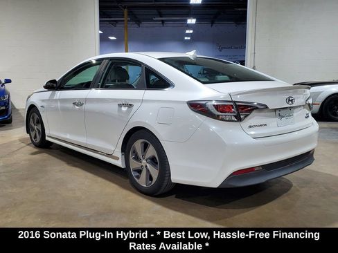 Used 2016 Hyundai Sonata Plug-In Hybrid FWD image 12
