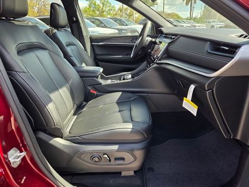 New 2026 Jeep Grand Cherokee L Limited image 16