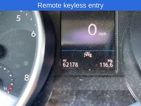 Used 2020 Volkswagen Tiguan SE image 7