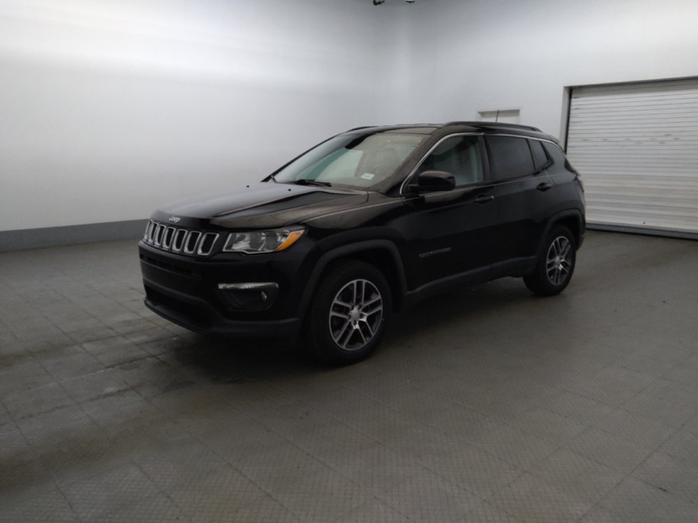 Used 2019 Jeep Compass Latitude FWD image 2