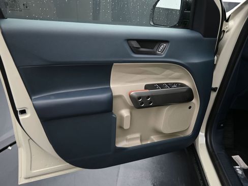 New 2025 Ford Maverick Lariat w/ 4K Tow Package image 16