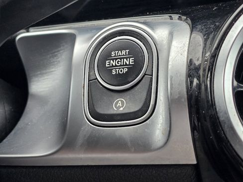 Used 2021 Mercedes-Benz GLB 250 image 17