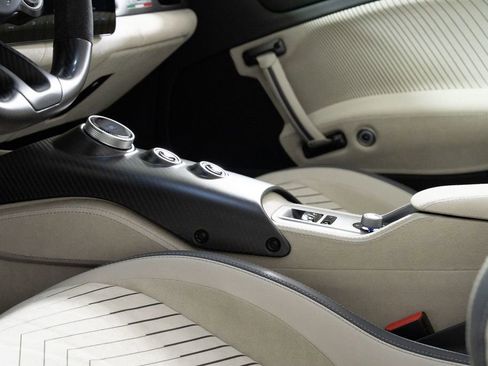Used 2023 Maserati MC20 Spyder RWD image 6