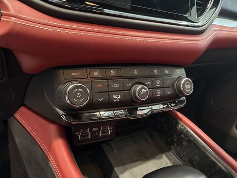 Used 2024 Dodge Durango SRT Hellcat image 15