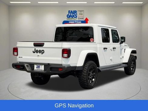 Certified 2025 Jeep Gladiator Mojave AWD/4WD image 8