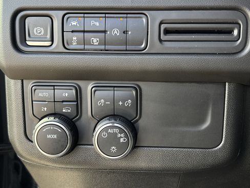 Used 2024 Chevrolet Tahoe RST w/ Luxury Package image 19