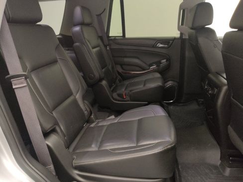 Used 2017 GMC Yukon SLT w/ Open Road Package AWD/4WD image 19