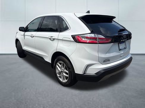 Used 2023 Ford Edge SEL w/ Convenience Package AWD/4WD image 2