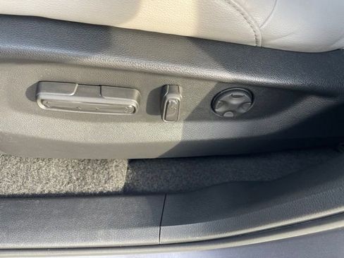 Used 2021 Honda CR-V Touring image 14