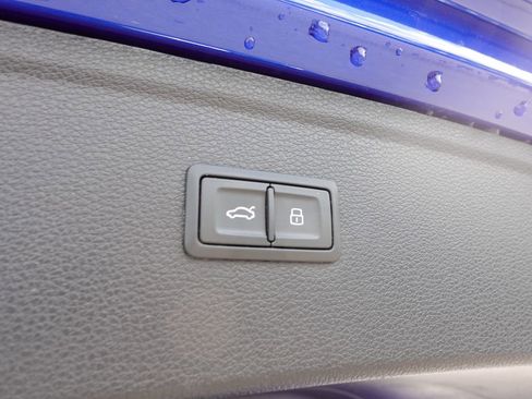 Used 2023 Audi Q5 e Premium Plus w/ Premium Plus Package image 27