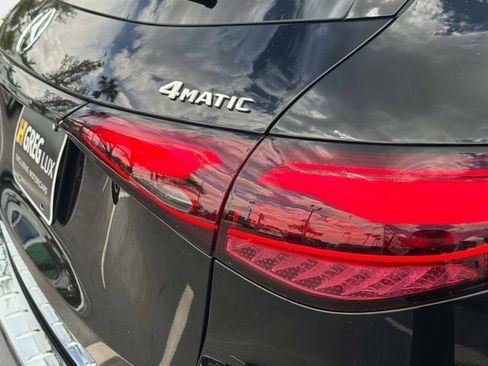 Used 2025 Mercedes-Benz GLC 300 4MATIC image 17