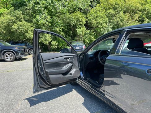 Used 2024 Honda Accord EX image 16
