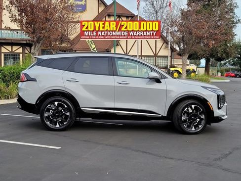 New 2026 Kia Sportage SX AWD/4WD image 3