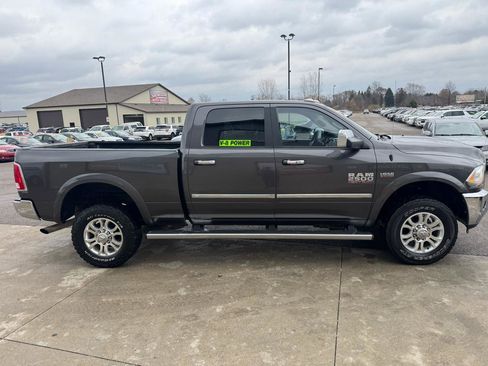 Used 2018 RAM 2500 Laramie AWD/4WD image 3