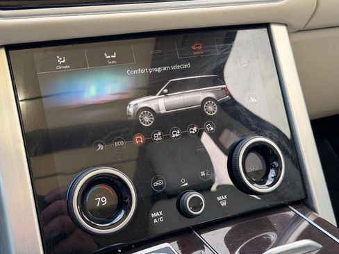 Used 2019 Land Rover Range Rover HSE image 34