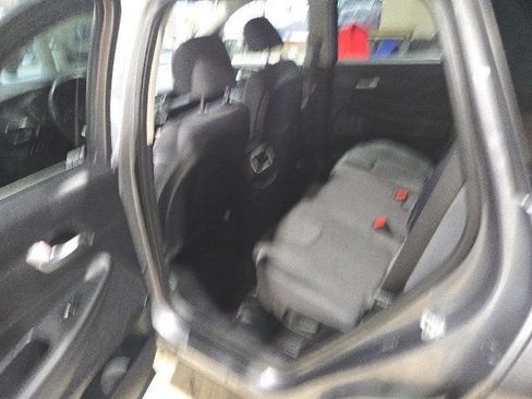 Used 2019 Hyundai Santa Fe SE image 14