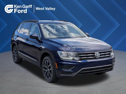 Used 2021 Volkswagen Tiguan SE w/ Panoramic Sunroof Package