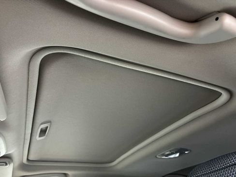 Used 2024 Subaru Crosstrek 2.0i Premium image 16