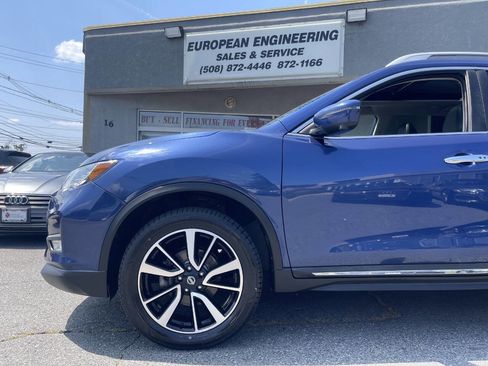 Used 2017 Nissan Rogue SL w/ SL Premium Package image 11